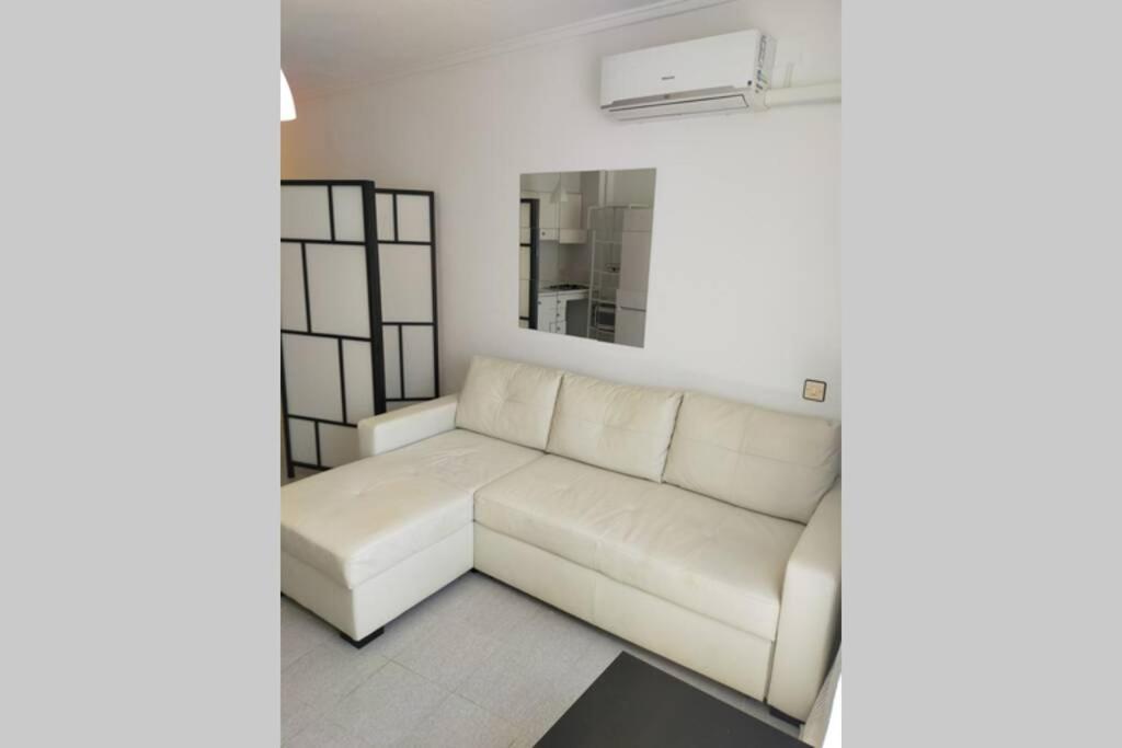 Estudio Comodo En Torrevieja Eksteriør billede