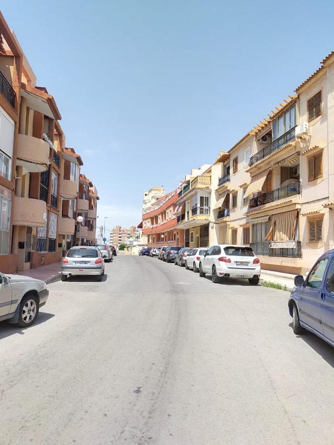 Estudio Comodo En Torrevieja Eksteriør billede