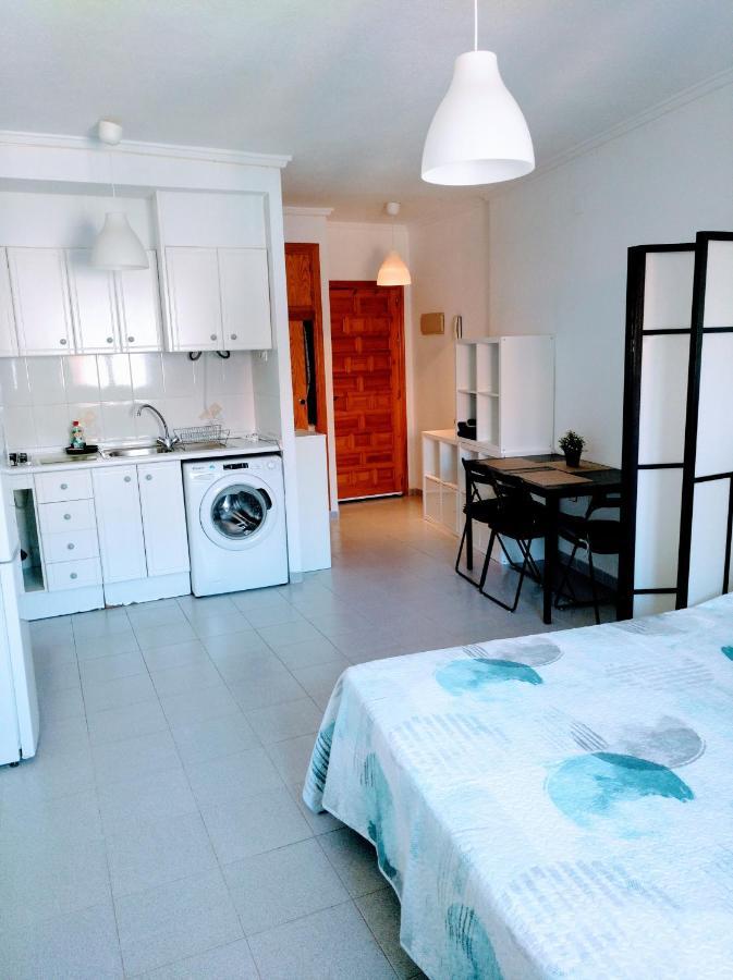 Estudio Comodo En Torrevieja Eksteriør billede